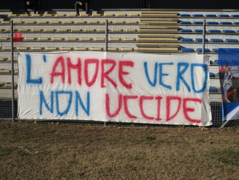 striscione tifosi