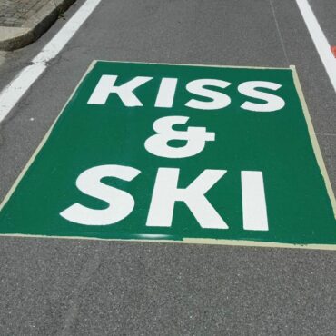 Kiss ski
