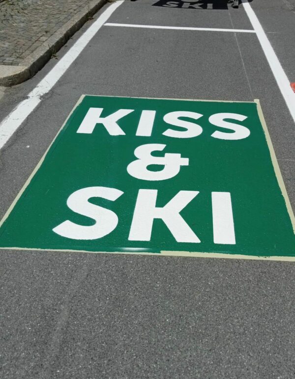 Kiss ski