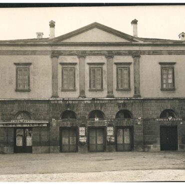 foto esterno teatro