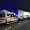 Colico. Impressionante incidente tra due camion, un ferito