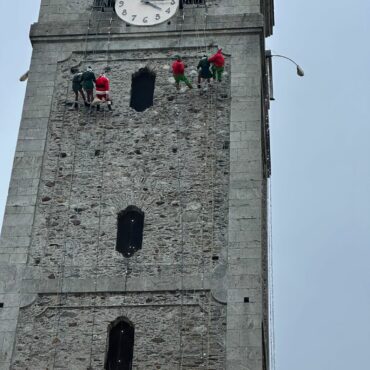 SONDRIO RISPLENDE NELLA LUCE DEL NATALE: IN UN VIDEO LA MAGIA RICREATA DALLE LUMINARIE