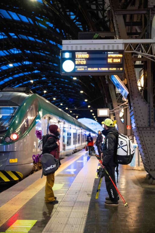 Sciopero treni 17 e 18 maggio 2026: possibili disagi anche in Valtellina, attenzione sulla linea Tirano-Sondrio-Lecco-Milano 1 Treni della Neve 1