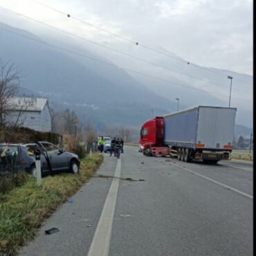 Frontale in tangenziale a Sondrio, morto un giovane dell’Alta Valle