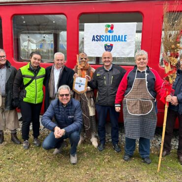 All’Associazione “Fiori di Sparta” di Tirano va la Befana del Club Valtellina Veteran Car e di ASI SOLIDALE