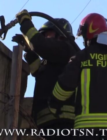 Tirano, principio d’incendio a scuola. Evacuati in 450