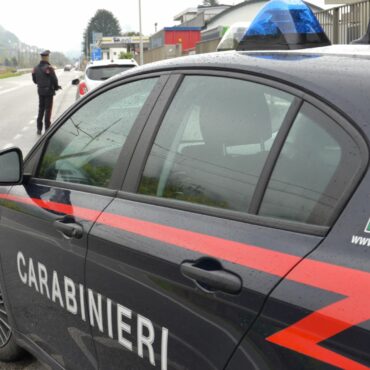 Ardenno, allo stop dei Carabinieri si lancia nel greto del Masino e… sparisce