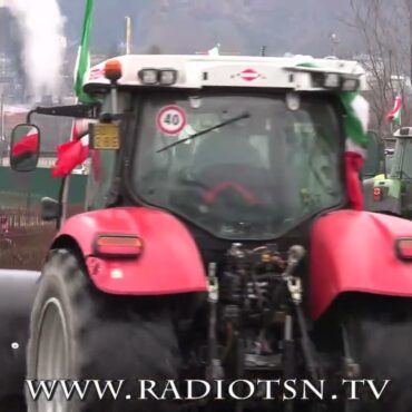 I trattori della Valtellina: “Rispetto per l’agricoltura”