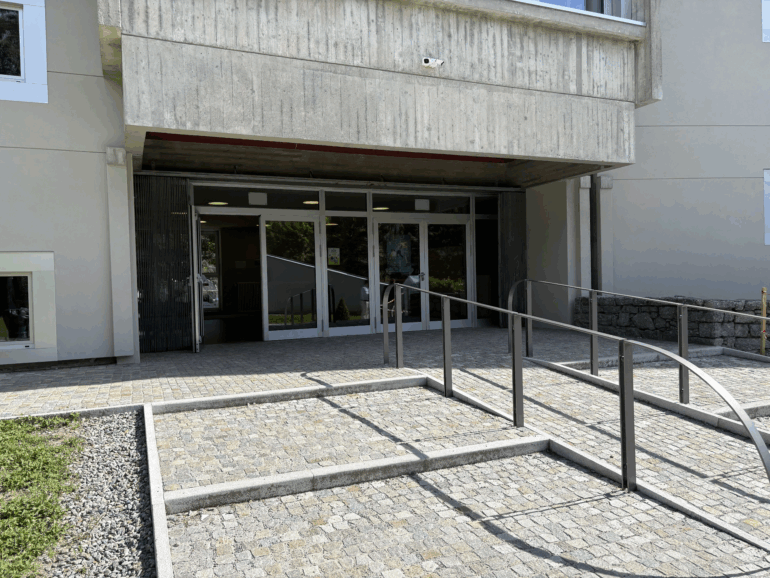 Scuola Torelli Ingresso