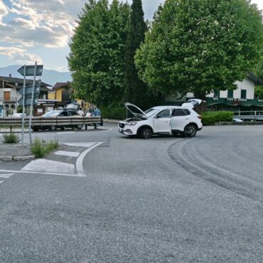Inseguimento con speronamento e spari nel tardo pomeriggio a Dubino: arrestato un uomo per presunto possesso di droga