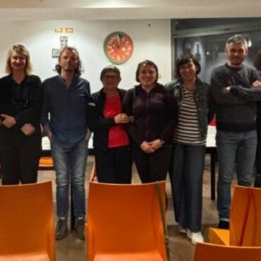 Incontro con i poeti De Maestri e Martinalli al Caffè Letterario di Cosio: una serata dedicata alla poesia e alla cultura