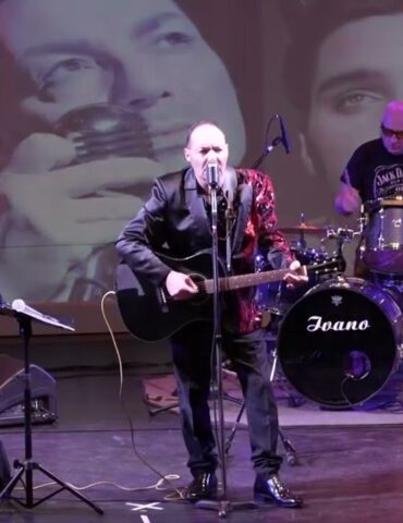 Tony Ray presenta Elvis Presley [2025]