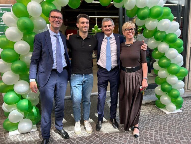 Le Rocce Market Bomrio