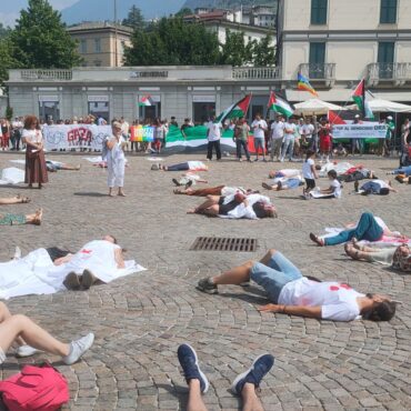 “Gaza non deve morire”. Numerosi oggi i partecipanti alla manifestazione di Sondrio