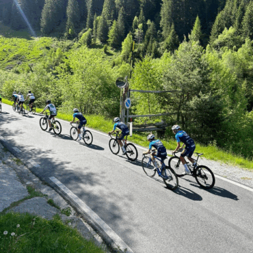Oltre 1.000 ciclisti al Passo San Marco per l’evento “Enjoy Stelvio Valtellina”: sport, natura e mobilità sostenibile