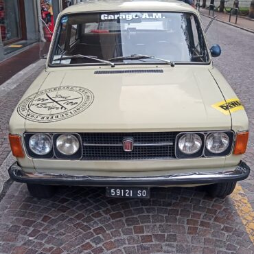 Mongol Rally 2025: cinque amici da Sondrio e Bologna in viaggio verso la Georgia su una Fiat 124 del 1971