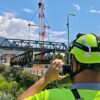 Sondrio, in corso il posizionamento della nuova travata ferroviaria sul Mallero