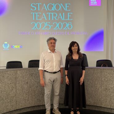 Stagione Teatrale 2025/2026 a Sondrio: 14 Spettacoli tra Classici, Contemporaneo e Musical