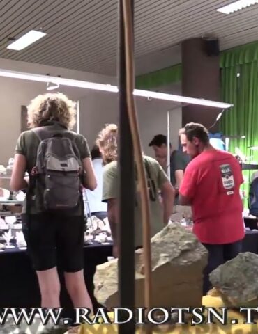 A Lanzada debutta l’accoppiata ”Sassi e vino”