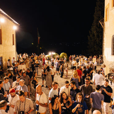 Calici Valtellina 2025: Sondrio brinda sotto le stelle nella Notte di San Lorenzo