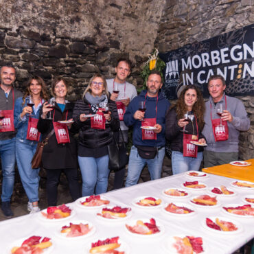 L’eccellenza del vino valtellinese guida alla scoperta della città: dal 27 settembre torna Morbegno in Cantina