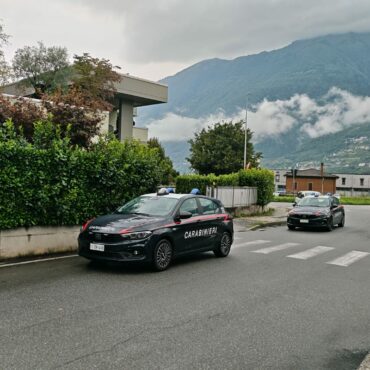 Incidente sul lavoro a Cosio Valtellino: operaio incastrato in un macchinario