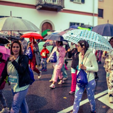 Pigiama Run 2025 a Morbegno e Lanzada: 500 partecipanti sfidano la pioggia per la solidarietà