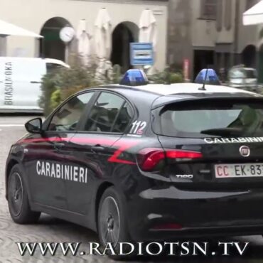 Tirano 28enne aggredisce controllore e autista, arrestato