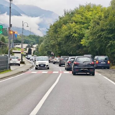 Incidente in Tangenziale a Sondrio: traffico deviato e code fino a 3 km