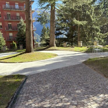 Insieme per Vincere per l’Ospedale Morelli: donato un ecografo portatile e sistemato il giardino del quinto padiglione