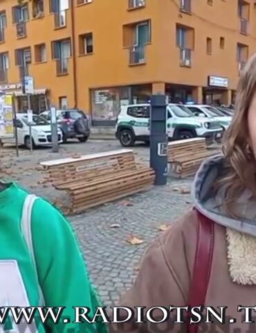 Studenti in piazza. ”Un altro mondo è possibile”