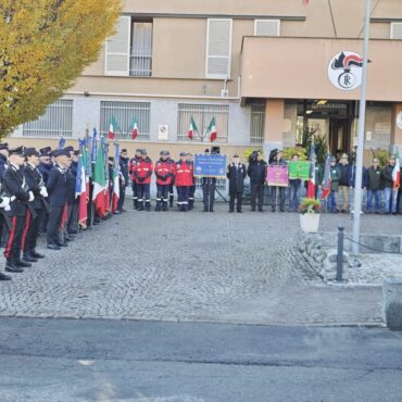 Morbegno inaugura il Monumento ai Carabinieri: omaggio al sacrificio e alla dedizione
