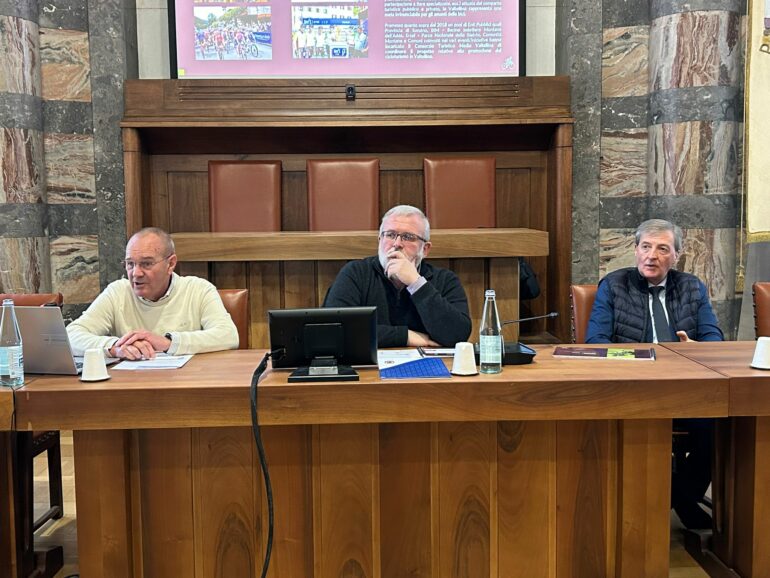 conferenza stampa cicloturismo