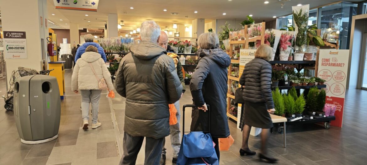 Colletta Alimentare in corso in provincia di Sondrio 4 img 20251115 wa00361049917337624049947