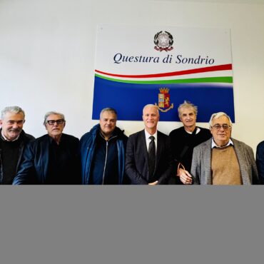 Sicurezza sulle piste: attivati 6 distaccamenti della Polizia di Stato in Valtellina per la stagione sciistica 2025/2026