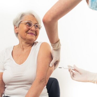 INFLUENZA, CASI IN AUMENTO: REGIONE LOMBARDIA INVITA ALLA VACCINAZIONE.