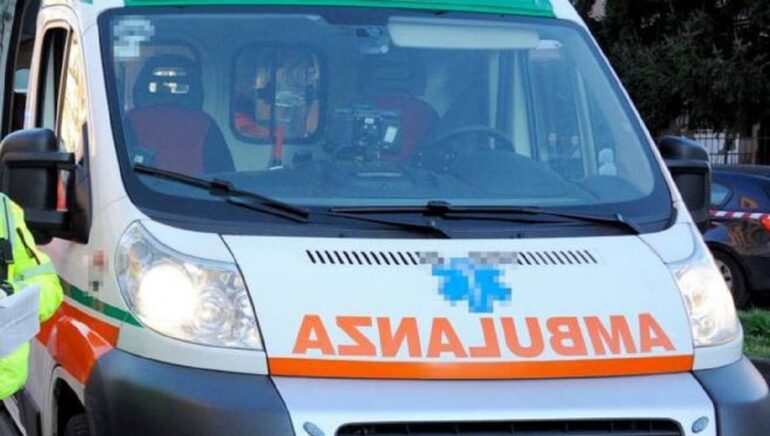 Colorina, incidente stradale sulla SS38. 4 persone coinvolte 1 ambulanza mamilio