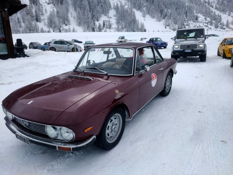 In corso oggi a Livigno “Alpi e Cavalli”: spettacolo tra cavalli, auto storiche e tradizione alpina 2 auto 2