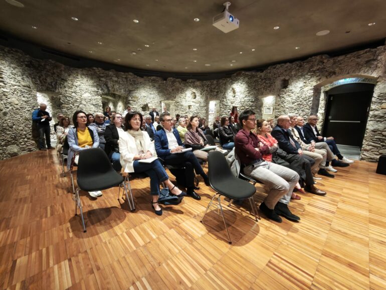 Sondrio Primavera 2026: fiera del biologico e eventi in corso nel centro città 4 convegno 1