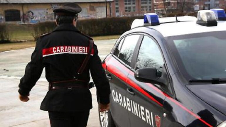 Tirano, arrestato 29enne diretto in Svizzera: deve scontare un anno e cinque mesi per rapina e furto 1 carabiniericaserta.jpg tentano rapina in villa messi in fuga dal proprietario