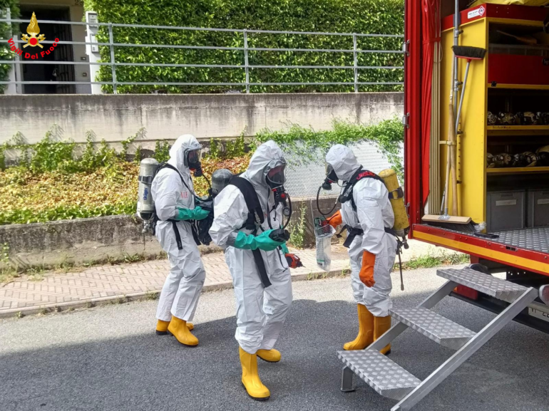 Sondrio, sversamento di mercurio: intervento dei Vigili del Fuoco, area bonificata e messa in sicurezza 1 20260711 NBCR MERCURIO