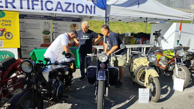 Motoraduno Guzzi in corso a Mandello: presente anche Valtellina Veteran Car 5 guzzi 5