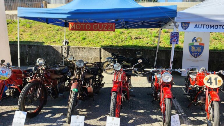 Motoraduno Guzzi in corso a Mandello: presente anche Valtellina Veteran Car 6 guzzi 6